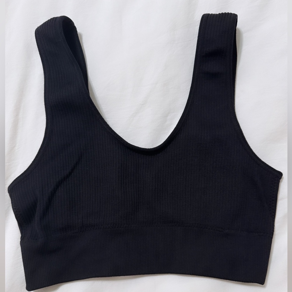 Aerie Black ribbed sports bra XSmall